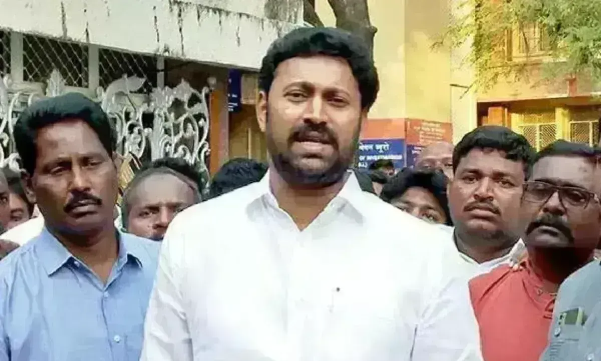 బుధవారానికి వాయిదా బుధవారానికి వాయిదా
