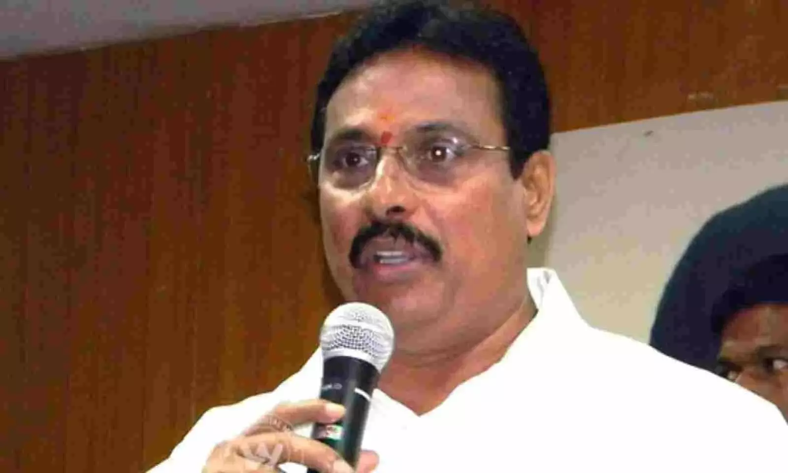 కాంగ్రెస్, బీజేపీలకు ఓటు అడిగే అర్హత లేదు: ఎమ్మెల్యే దానం కాంగ్రెస్, బీజేపీలకు ఓటు అడిగే అర్హత లేదు: ఎమ్మెల్యే దానం