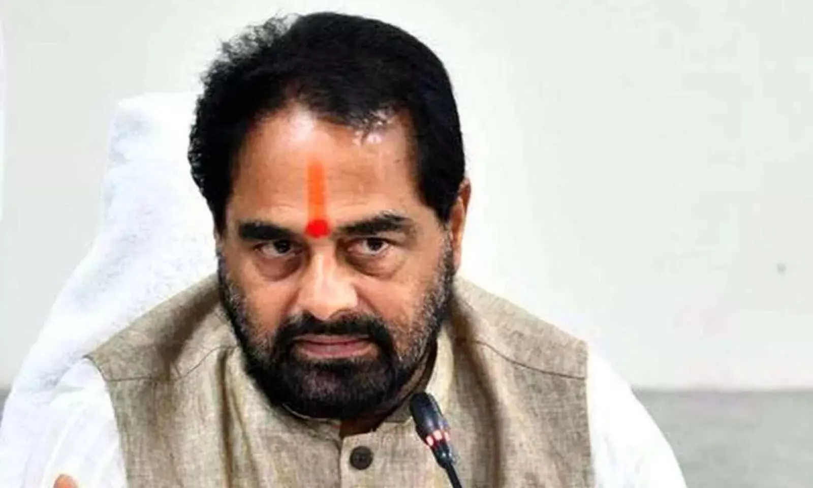 తమ్మినేని వ్యాఖ్యలపై మండిపడుతున్న తేదేపా తమ్మినేని వ్యాఖ్యలపై మండిపడుతున్న తేదేపా