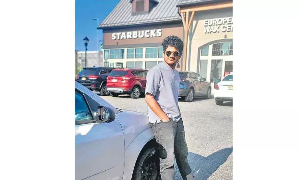 అమెరికాలో పెట్రోల్‌ ట్యాంకర్‌ను ఢీకొని తెలంగాణ యువకుడు మృతి