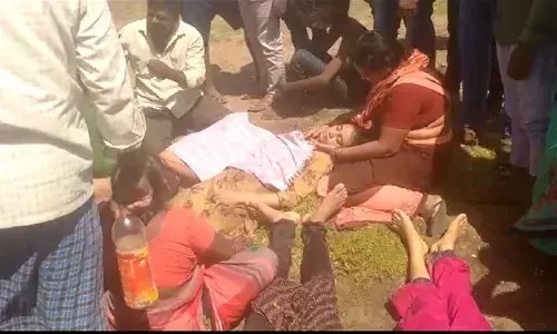 గద్వాల జిల్లాలో విషాదం..ఈతకు వెళ్లి నలుగురు చిన్నారులు మృతి గద్వాల జిల్లాలో విషాదం..ఈతకు వెళ్లి నలుగురు చిన్నారులు మృతి