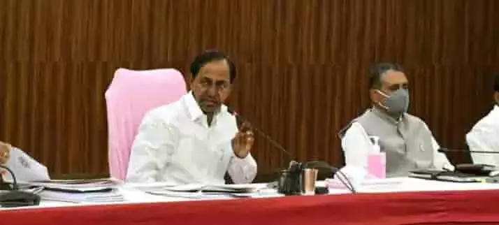 బీసీలపై కేసీఆర్ వరాల జల్లు..  లక్ష రూపాయల గ్రాంట్