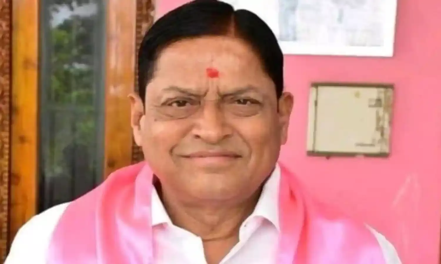 డోర్నకల్ బీఆర్ఎస్ నేతల మధ్య వర్గవిభేదాలు డోర్నకల్ బీఆర్ఎస్ నేతల మధ్య వర్గవిభేదాలు