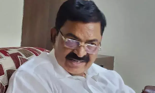 YCP మునిగిపోయేనావ:  MLA మేకపాటి
