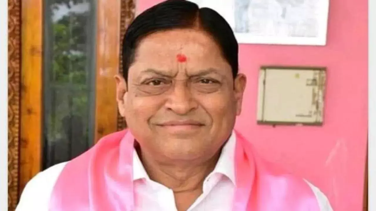 డోర్నకల్ బీఆర్ఎస్ నేతల మధ్య వర్గవిభేదాలు డోర్నకల్ బీఆర్ఎస్ నేతల మధ్య వర్గవిభేదాలు