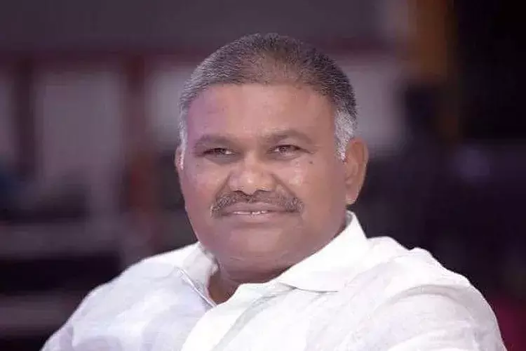 కలకలం రేపిన కరపత్రాలు కలకలం రేపిన కరపత్రాలు