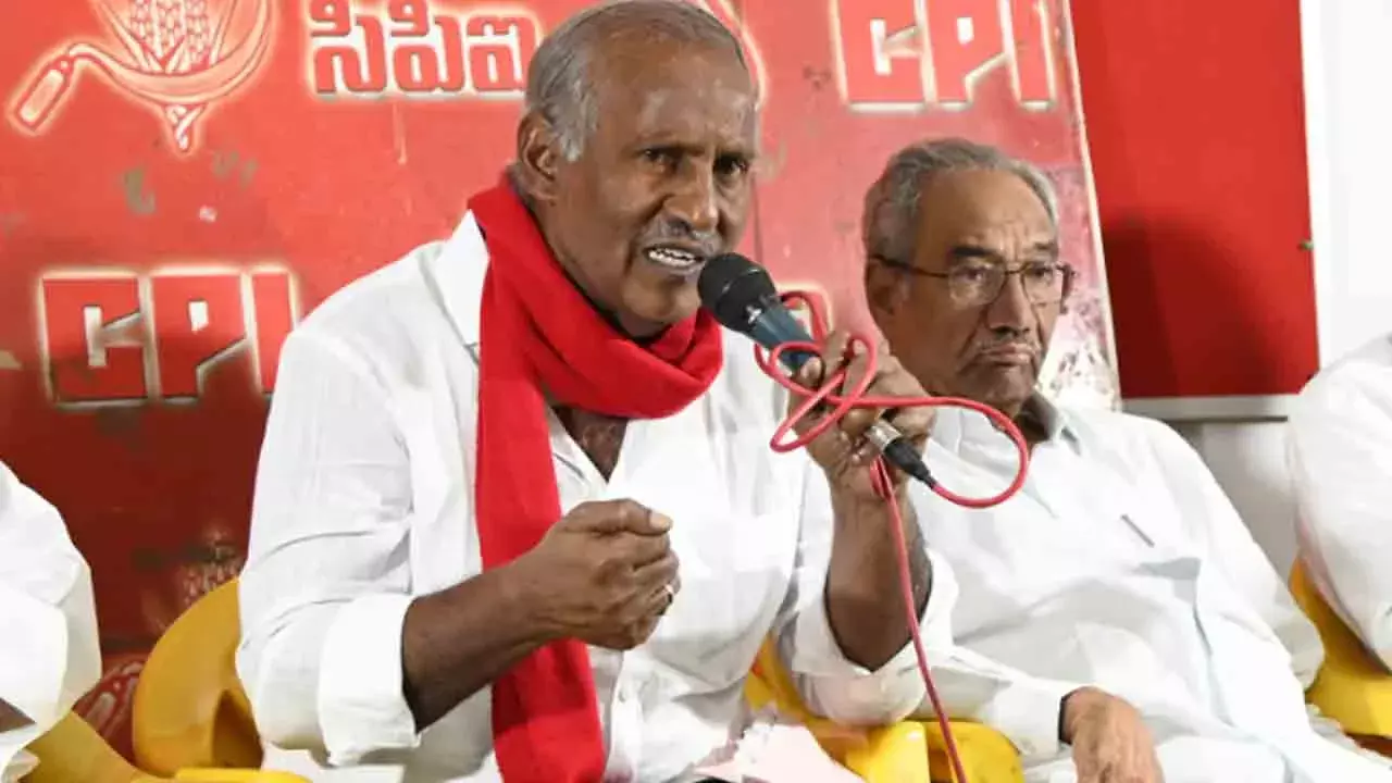 బీజేపీని గద్దె దించితేనే దేశానికి మంచి రోజులు: కూనంనేని