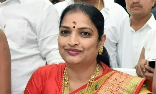 ముసి ముసి నవ్వులు నవ్వితే మోసపోవద్దు జగన్‌ సార్‌