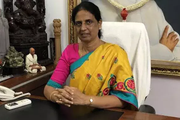 ట్రిపుల్ ఐటీలో వరుస ఘటనలు బాధాకరం: మంత్రి సబిత ట్రిపుల్ ఐటీలో వరుస ఘటనలు బాధాకరం: మంత్రి సబిత
