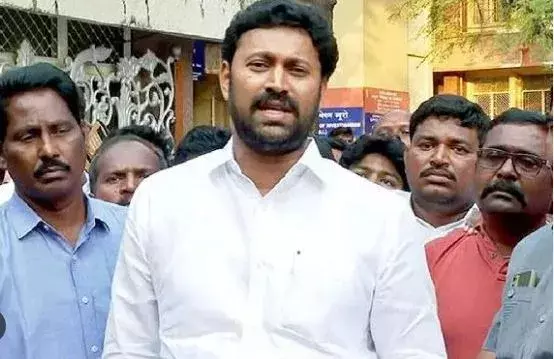 సీబీఐ విచారణకు హాజరైన కడప ఎంపీ అవినాష్‌