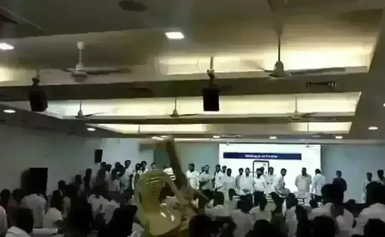 రణరంగంగా ముంబై యుత్‌ కాంగ్రెస్‌ సమావేశం