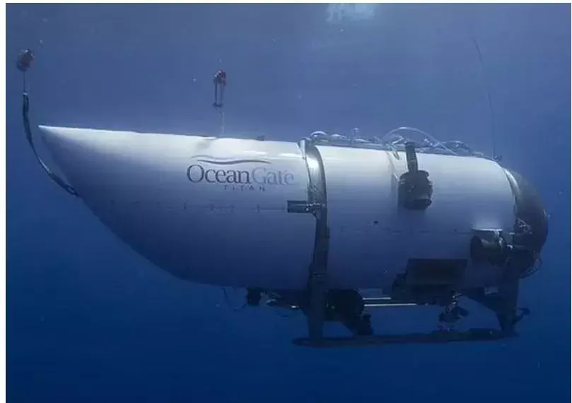 జలాంతర్గామి గాలింపులో కీలక ముందడుగు జలాంతర్గామి గాలింపులో కీలక ముందడుగు