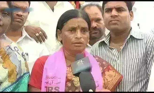 శ్రీకాంతాచారి తల్లికి BRS అధిష్టానం నుంచి పిలుపు శ్రీకాంతాచారి తల్లికి BRS అధిష్టానం నుంచి పిలుపు