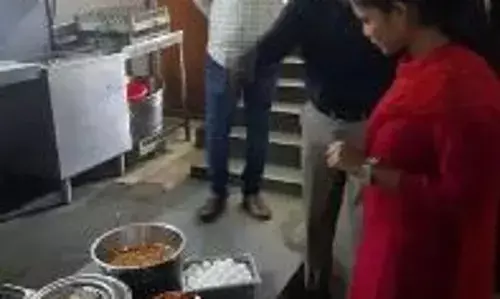 కుళ్ళిన మాంసం.. విశాఖ హోటళ్ల బాగోతం