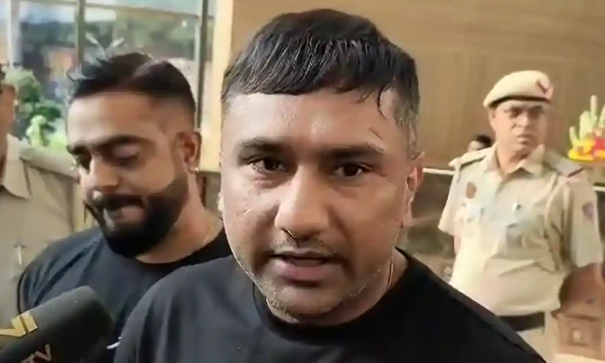 Honey Singh threat call : బెదిరింపు కాల్ తో వణికిపోతున్న హనీసింగ్ Honey Singh threat call : బెదిరింపు కాల్ తో వణికిపోతున్న హనీసింగ్