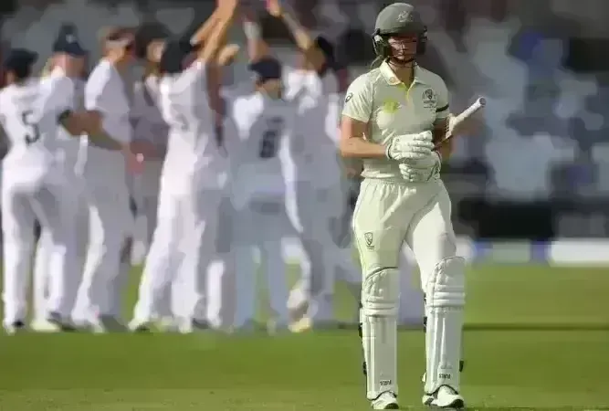 Ashes Test: 1 పరుగు తేడాతో సెంచరీ మిస్ చేసుకున్న ఎల్లీస్ పెర్రీ Ashes Test: 1 పరుగు తేడాతో సెంచరీ మిస్ చేసుకున్న ఎల్లీస్ పెర్రీ