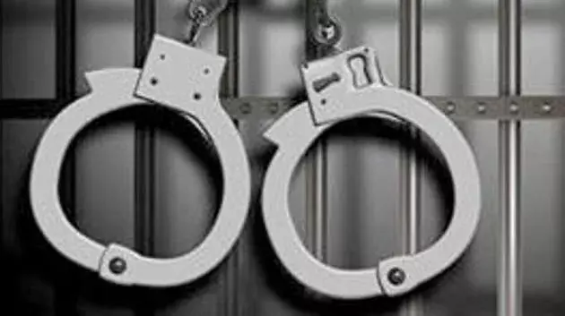 డ్రగ్స్‌ విక్రయిస్తున్న వ్యక్తి అరెస్ట్‌