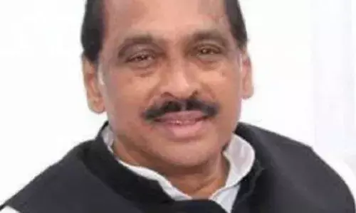 బీజేపీతో బీఆర్‌ఎస్‌ పొత్తుకు: మాణిక్‌రావు