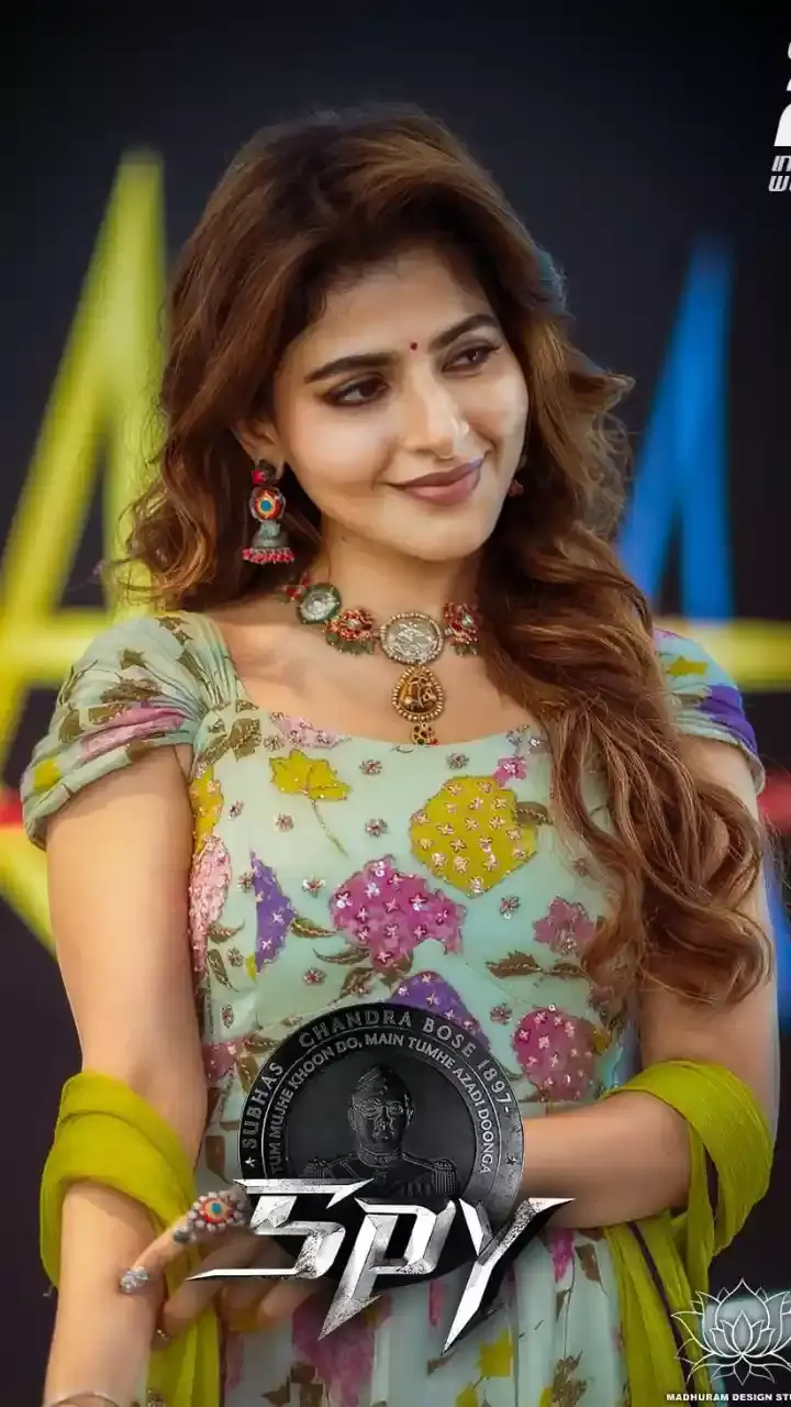 SPY సినిమా ట్రైలర్ లాంచ్ లో ఇషా మీనన్