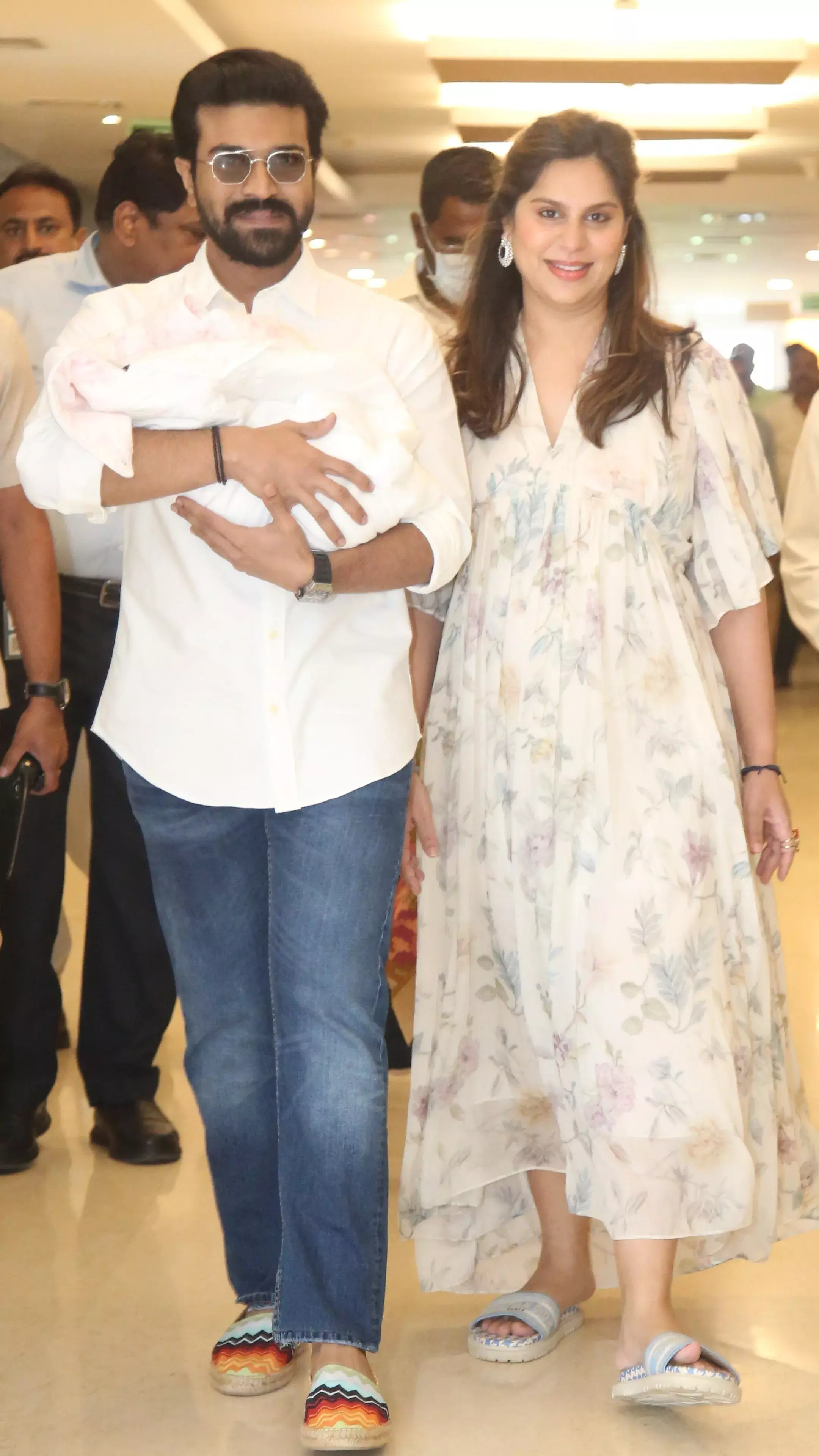 Little Mega Princess: పాపాయితో రామ్ చరణ్, ఉపాసన