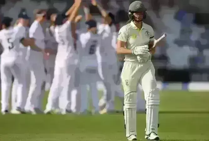 Ashes Test: 1 పరుగు తేడాతో సెంచరీ మిస్ చేసుకున్న ఎల్లీస్ పెర్రీ Ashes Test: 1 పరుగు తేడాతో సెంచరీ మిస్ చేసుకున్న ఎల్లీస్ పెర్రీ