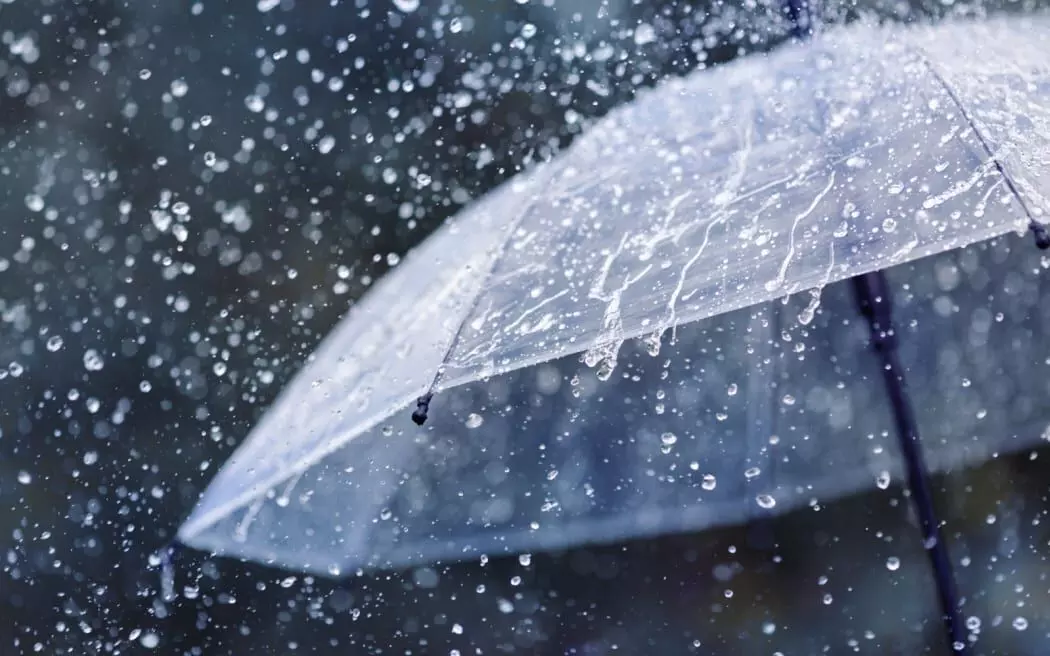 Rains: తెలుగు రాష్ట్రాల్లో వర్ష బీభత్సం Rains: తెలుగు రాష్ట్రాల్లో వర్ష బీభత్సం