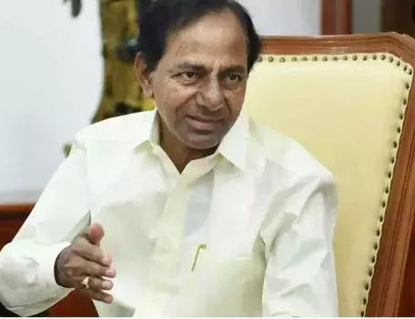 BRS: 250 వాహనాల భారీ కాన్వాయ్తో షోలాపూర్ వెళ్లనున్న కేసీఆర్ BRS: 250 వాహనాల భారీ కాన్వాయ్తో షోలాపూర్ వెళ్లనున్న కేసీఆర్