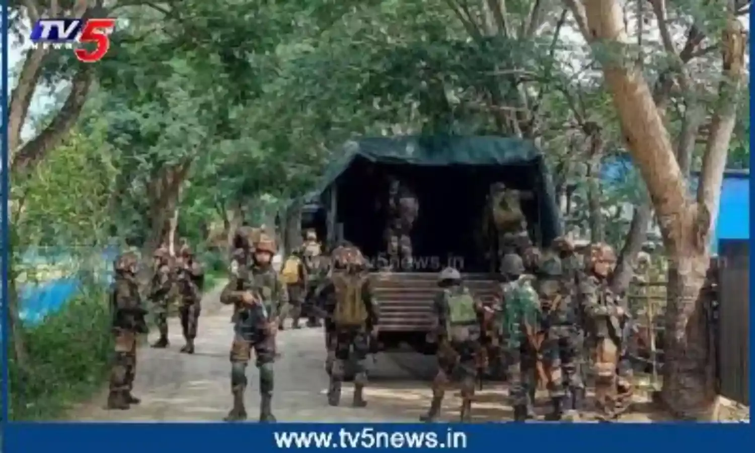 Manipur: మిలిటెంట్లకు అండగా నిలిచిన మహిళలు Manipur: మిలిటెంట్లకు అండగా నిలిచిన మహిళలు