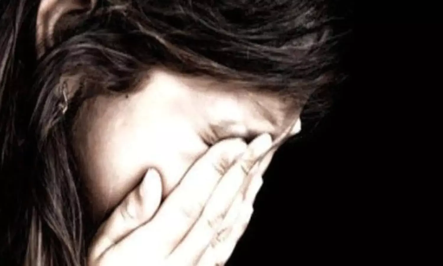 10వ తరగతి బాలికకు లైగింక వేధింపులు.. పోక్సో చట్టం కింద కేసు నమోదు