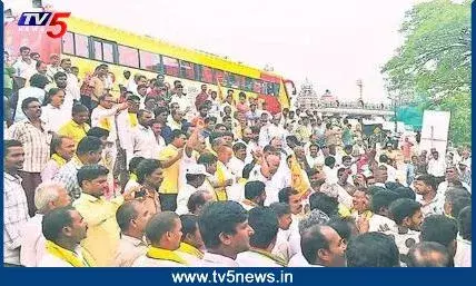 TDP: బస్సుయాత్రకు..బ్రహ్మరథం