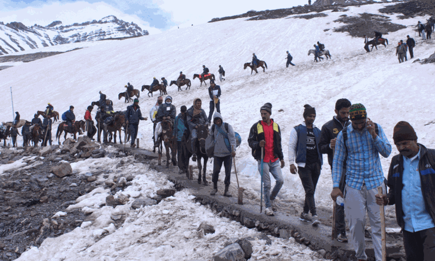 Amarnath Yatra: అమరనాధుని దర్శనానికి భక్తులు
