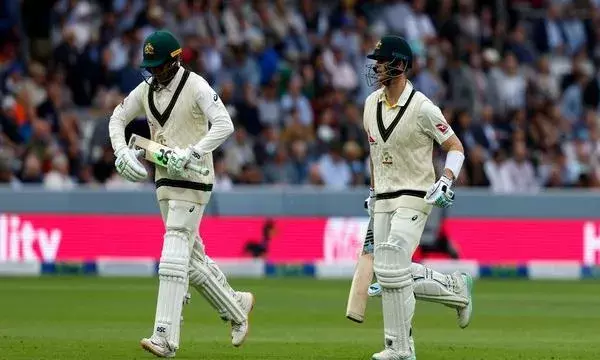 Ashes Test: కష్టాల్లో ఇంగ్లాండ్, ఆధిక్యంలో ఆస్ట్రేలియా