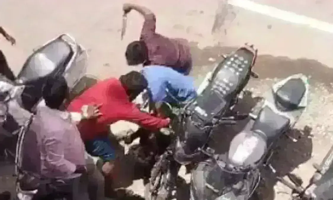 Suryapet: యువకుడిపై కత్తులతో దాడి, నలుగురి అరెస్ట్