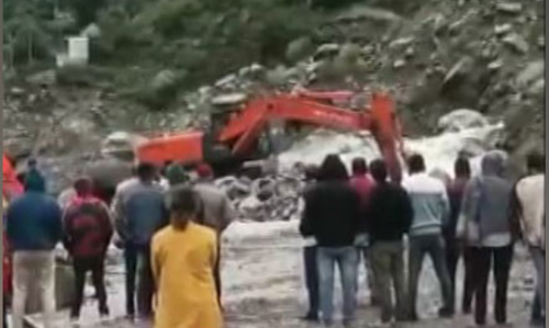 Uttarakhand: బద్రీనాథ్‌ రహదారి మూసివేత