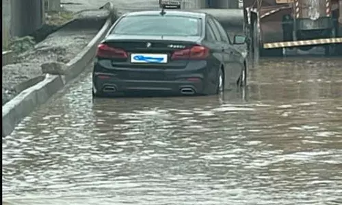 HYDERABAD: అధికారుల తీరుతో పౌరుడి జేబుకి రూ. 40 లక్షల కన్నం