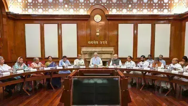 Cabinet Meet: నేడు కేంద్ర మంత్రిమండలి భేటీ, పలువురికి ఉద్వాసన తప్పదా.! Cabinet Meet: నేడు కేంద్ర మంత్రిమండలి భేటీ, పలువురికి ఉద్వాసన తప్పదా.!