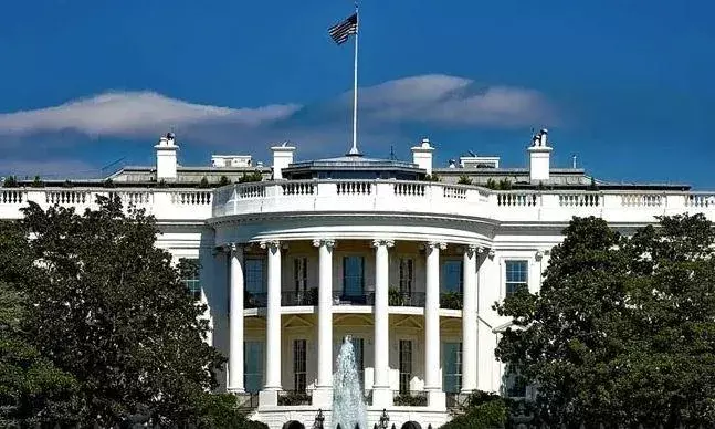 AMERICA: వైట్హౌస్లో టెన్షన్... టెన్షన్... AMERICA: వైట్హౌస్లో టెన్షన్... టెన్షన్...