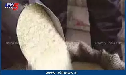 ప్లాస్టిక్‌ వేలిముద్రతో రేషన్‌ బియ్యం హాంఫట్‌