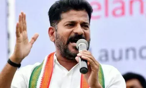 ధరణి ముసుగులో భారీ అవినీతి ధరణి ముసుగులో భారీ అవినీతి