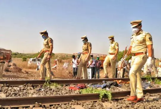 Train Accident: తప్పిన మరో రైలు ప్రమాదం Train Accident: తప్పిన మరో రైలు ప్రమాదం