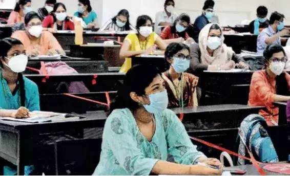 AP: స్థానిక విద్యార్థులతోనే వైద్య అన్‌-రిజర్వుడు సీట్ల భర్తీ