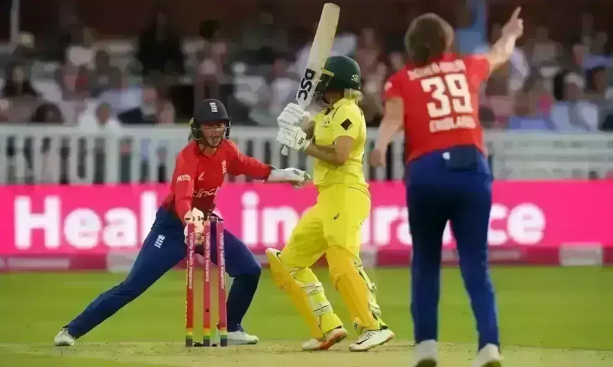 Womens Ashes: టీ20 సిరీస్ ఇంగ్లాండ్దే, అయినా ముందంజలో ఆస్ట్రేలియా Womens Ashes: టీ20 సిరీస్ ఇంగ్లాండ్దే, అయినా ముందంజలో ఆస్ట్రేలియా