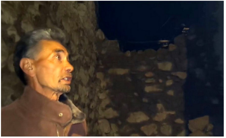 RAINS: కుప్పకూలిన 450 ఏళ్లనాటి పురాతన భవనం