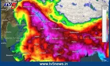 Rains: ఉత్తరాదిని వణికిస్తోన్న వర్షాలు..పలు జిల్లాల్లో రెడ్అలర్ట్ Rains: ఉత్తరాదిని వణికిస్తోన్న వర్షాలు..పలు జిల్లాల్లో రెడ్అలర్ట్