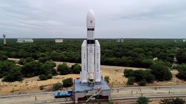 Chandrayaan-3: మామ దగ్గరికి వెళుతున్నామోచ్… Chandrayaan-3: మామ దగ్గరికి వెళుతున్నామోచ్…