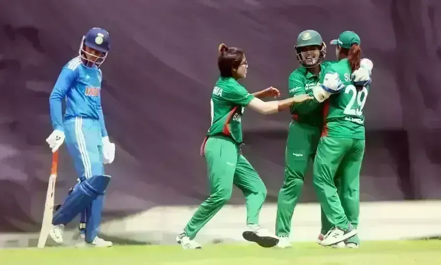 Ind-Ban Cricket: చివరి వన్డేలో ఓటమి పాలైన భారత్ Ind-Ban Cricket: చివరి వన్డేలో ఓటమి పాలైన భారత్