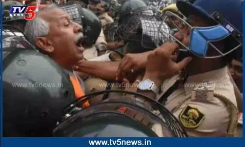 BIHAR: బీజేపీ చలో అసెంబ్లీ.. పాట్నాలో హైటెన్షన్ BIHAR: బీజేపీ చలో అసెంబ్లీ.. పాట్నాలో హైటెన్షన్