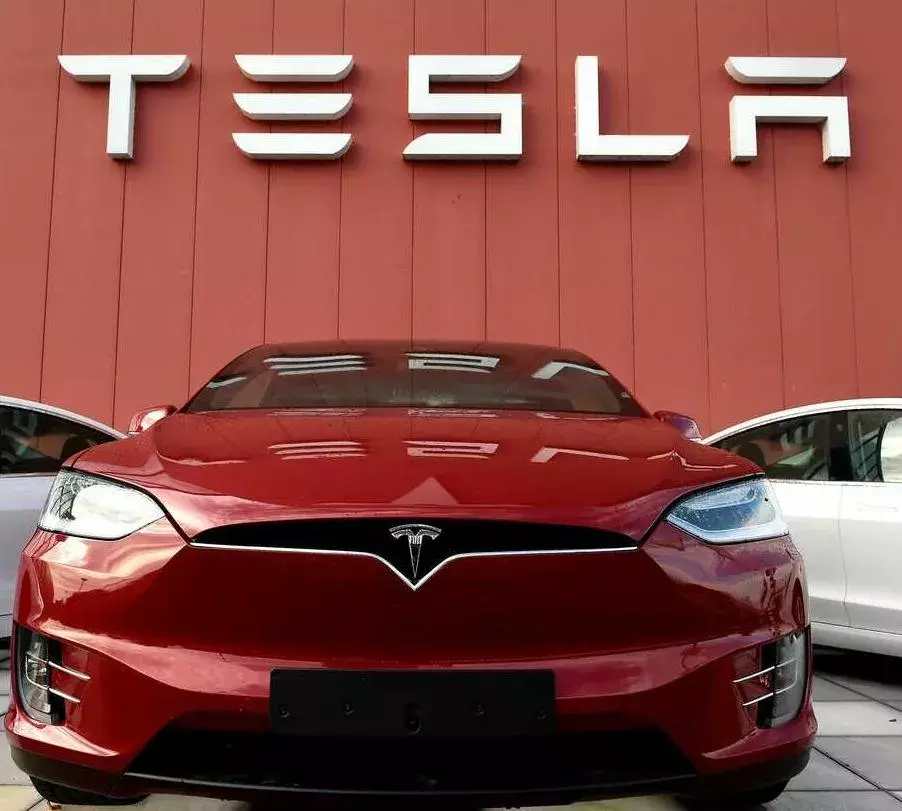Tesla-India: భారత్లో టెస్లా కారు ధర రూ.20 లక్షలు..! Tesla-India: భారత్లో టెస్లా కారు ధర రూ.20 లక్షలు..!