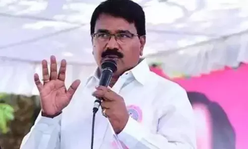 ప్రజల కష్టాలు కాంగ్రెస్కు పట్టవు: నిరంజన్ రెడ్డి ప్రజల కష్టాలు కాంగ్రెస్కు పట్టవు: నిరంజన్ రెడ్డి