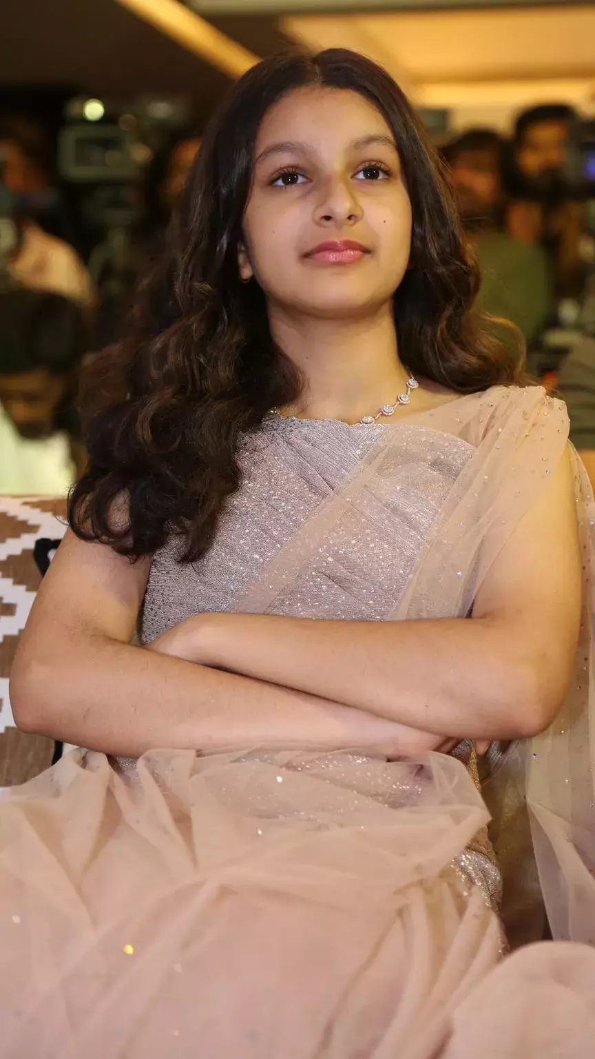 Sitara Ghattamaneni: అపరంజి బొమ్మ